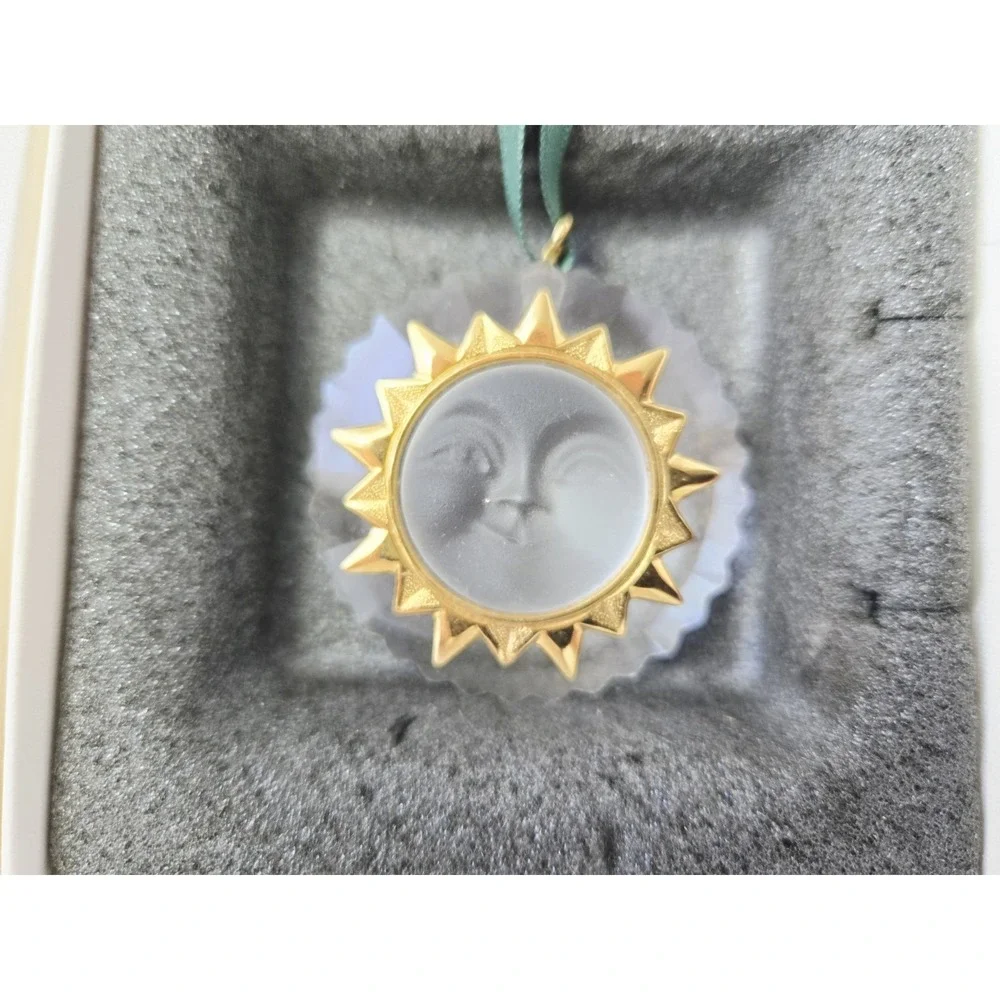 Swarovski Crystal Christmas Memories Sun Ornament w/ Original Box‎